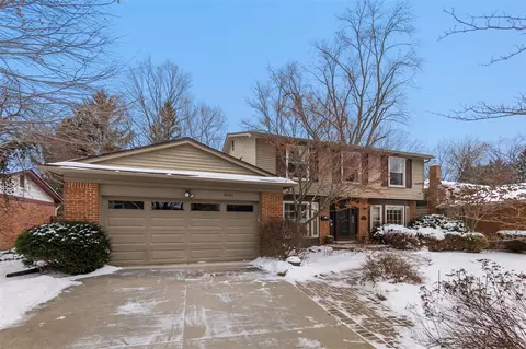 Exterior - 2881 N Baylis, Ann Arbor, MI 48108 photo 3 of 8