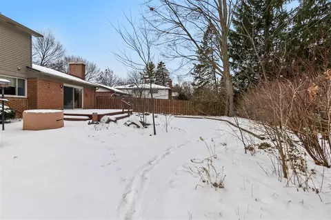 Exterior - 2881 N Baylis, Ann Arbor, MI 48108 photo 7 of 8
