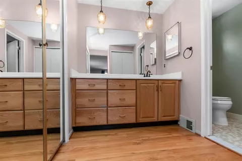 Bath - 2881 N Baylis, Ann Arbor, MI 48108 photo 4 of 6