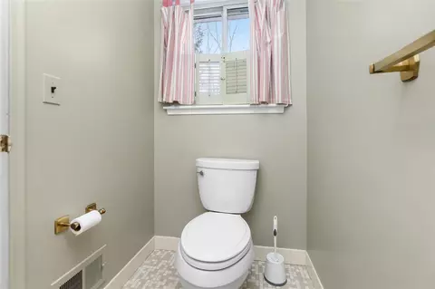 Bath - 2881 N Baylis, Ann Arbor, MI 48108 photo 5 of 6