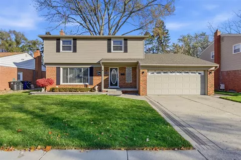 37638 Lancaster, Livonia, MI 48154