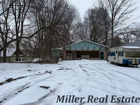 607 S Michigan, Hastings, MI 49058