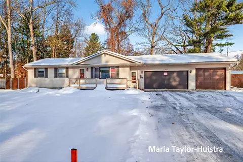 15881 Groesbeck, Grand Haven, MI 49417