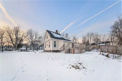 Exterior - 1023 Maple, Jackson, MI 49203 photo 3 of 3