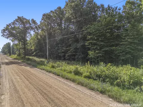 5936 108th, Pullman, MI 49450 photo 4