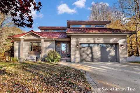 1020 Brookway, Norton Shores, MI 49441