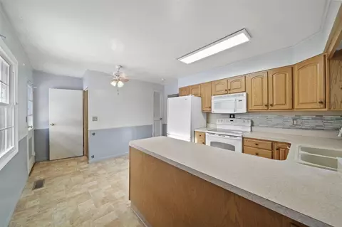 5635 Brooklyn, Jackson, MI 49201 photo 8