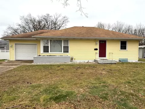 2415 Parchmount, Kalamazoo, MI 49004