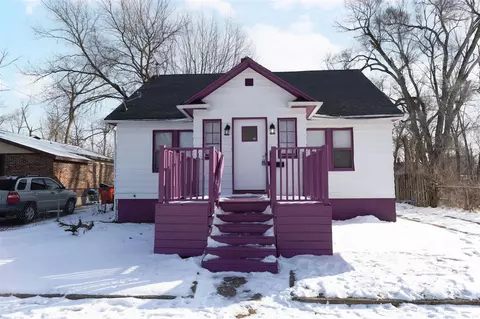 1061 Agard, Benton Harbor, MI 49022