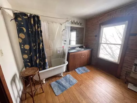 Bath - 50 Bennett, Coldwater, MI 49036 photo 1 of 5