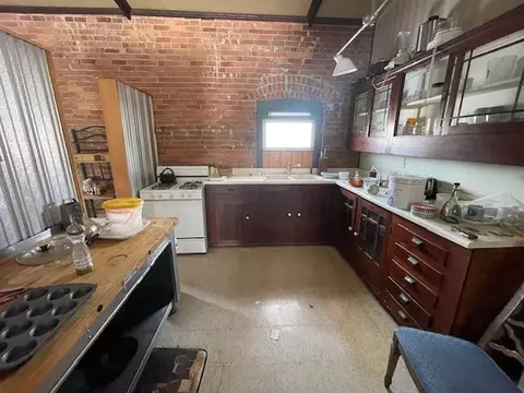 Kitchen - 50 Bennett, Coldwater, MI 49036 photo 1 of 3