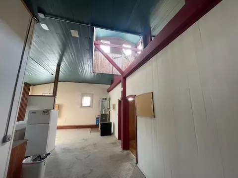 Entry Way - 50 Bennett, Coldwater, MI 49036 photo 3 of 4