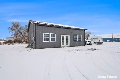 7225 Saddlebag Lk, Lake Odessa, MI 48849