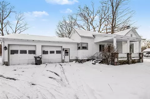 604 E 2nd, Lawton, MI 49065
