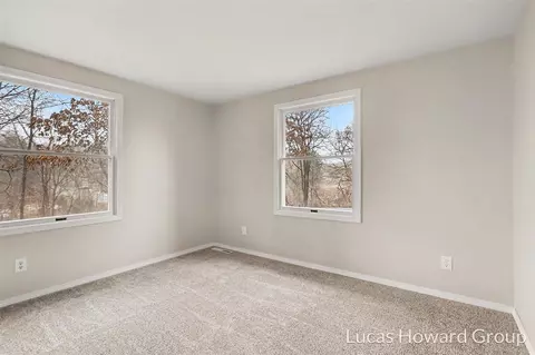 Bedroom - 12271 15 12 Mile, Marshall, MI 49068 photo 4 of 5