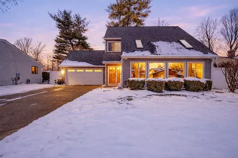 837 Tierra, Kentwood, MI 49508