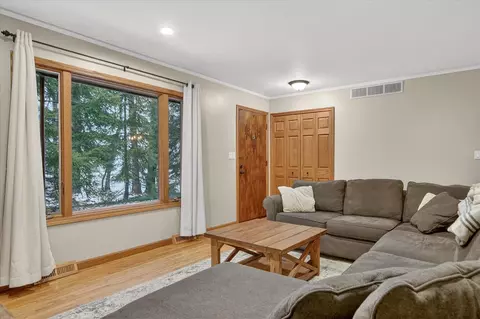 9765 Mcclements, Brighton, MI 48114 photo 6
