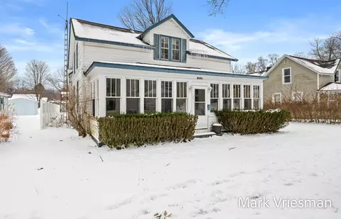 219 S Baldwin, Whitehall, MI 49461