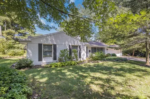 1066 Monroe, South Haven, MI 49090