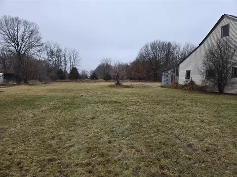 Exterior - 8662 Stony Lk, Jackson, MI 49201 photo 6 of 20