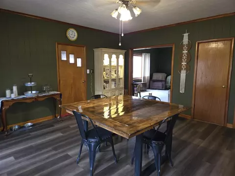 Dining - 8662 Stony Lk, Jackson, MI 49201 photo 5 of 5