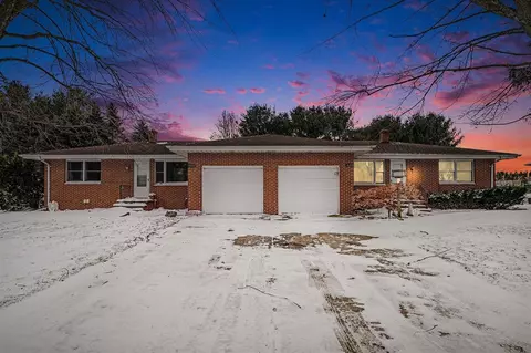 1632 Pheasant Run, Baroda, MI 49101