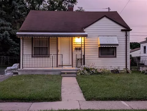 497 Montana, Pontiac, MI 48341
