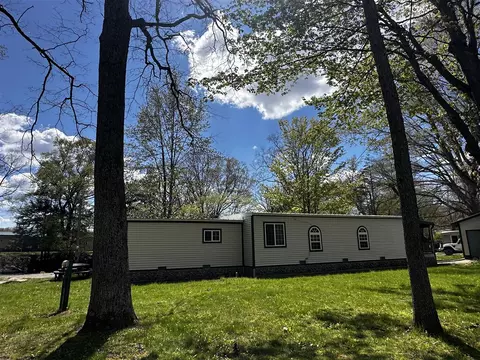 Exterior - 8933 E M 20, Hesperia, MI 49421 photo 10 of 13