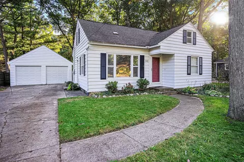 340 4th, Holland, MI 49424