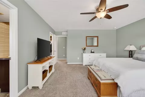 Bedroom - 5124 Emerald, Jackson, MI 49201 photo 4 of 9