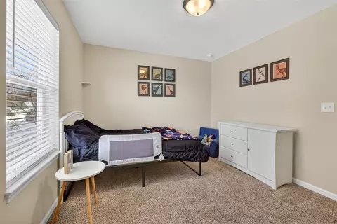 Bedroom - 5124 Emerald, Jackson, MI 49201 photo 8 of 9