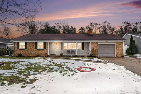 2852 Leelanau, Grand Rapids, MI 49525