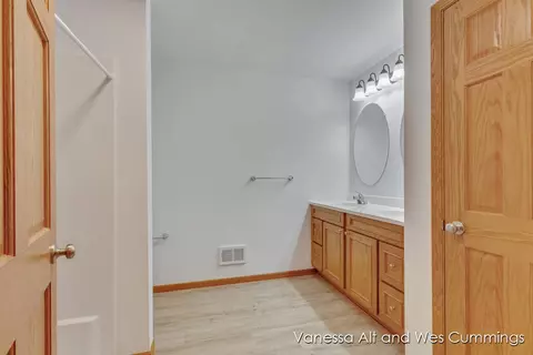 902 N York, Belding, MI 48809 photo 22
