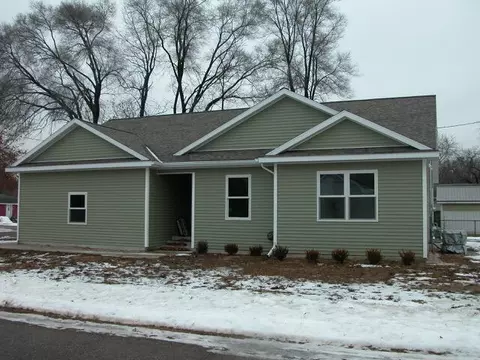 902 N York, Belding, MI 48809
