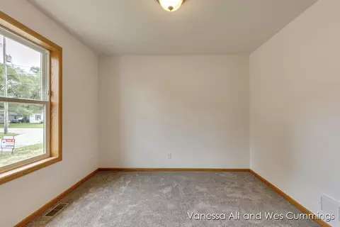 902 N York, Belding, MI 48809 photo 27