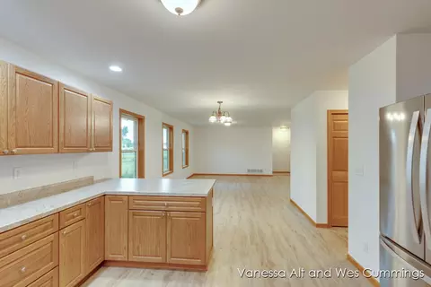 902 N York, Belding, MI 48809 photo 13