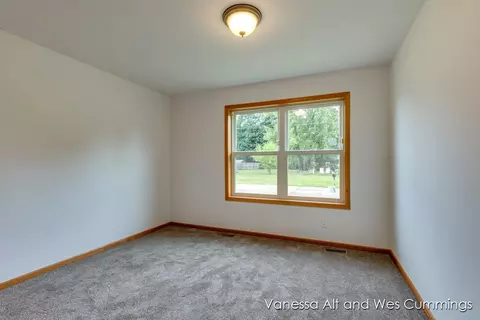 902 N York, Belding, MI 48809 photo 24