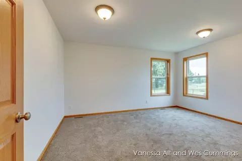 902 N York, Belding, MI 48809 photo 18