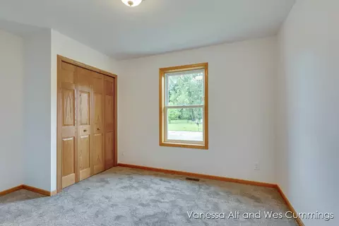 902 N York, Belding, MI 48809 photo 26