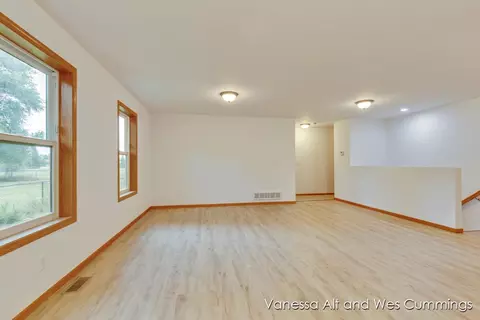902 N York, Belding, MI 48809 photo 7
