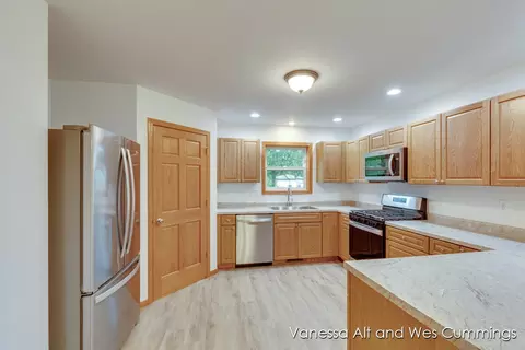 902 N York, Belding, MI 48809 photo 11