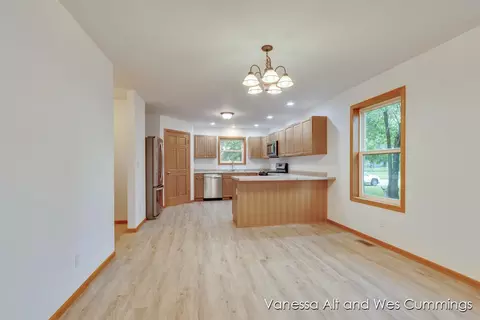 902 N York, Belding, MI 48809 photo 10