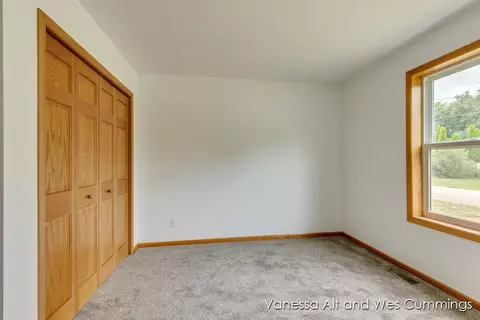 902 N York, Belding, MI 48809 photo 25