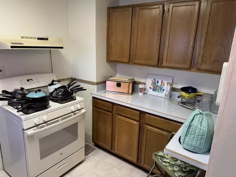 Kitchen - 833 Backus, Jackson, MI 49202 photo 3 of 3