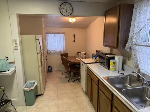 Kitchen - 833 Backus, Jackson, MI 49202 photo 1 of 3