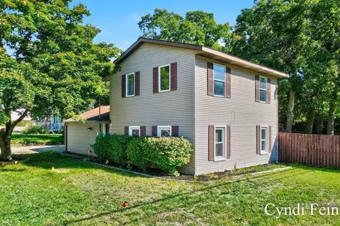 105 6 Mile, Comstock Park, MI 49321