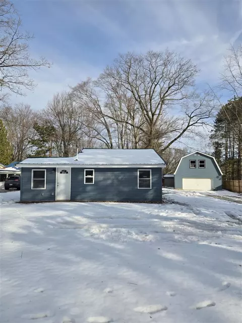 6215 Beech, Lake, MI 48632