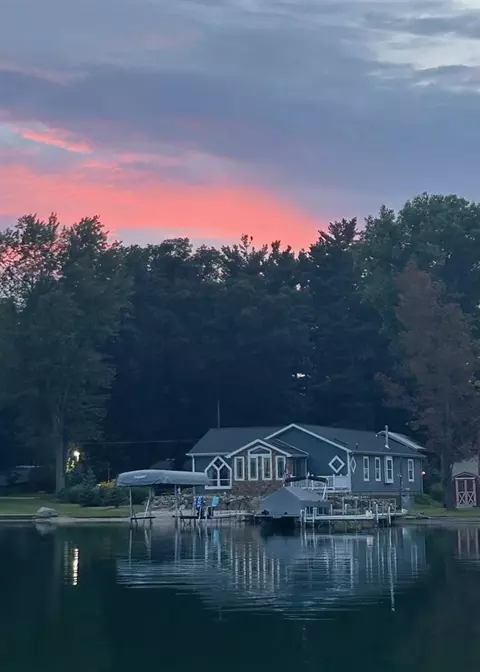 3389 Mary Ann, Hillsdale, MI 49242