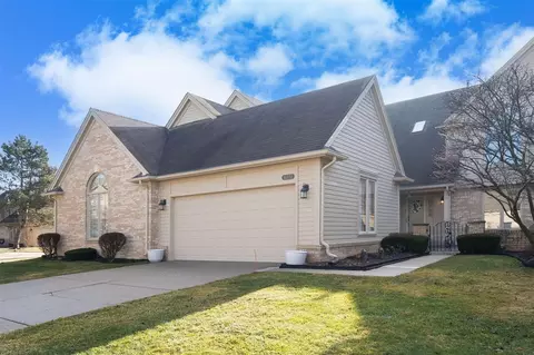 16852 Coral #158, Macomb, MI 48042