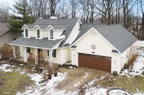 975 Songbird, Holland, MI 49423